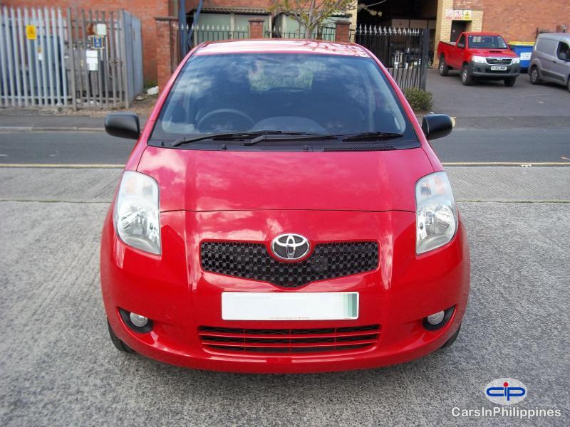 Picture of Toyota Yaris Automatic 2011