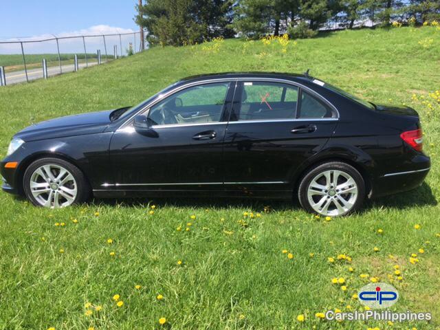 Mercedes Benz C-Class Automatic 2014 - image 5