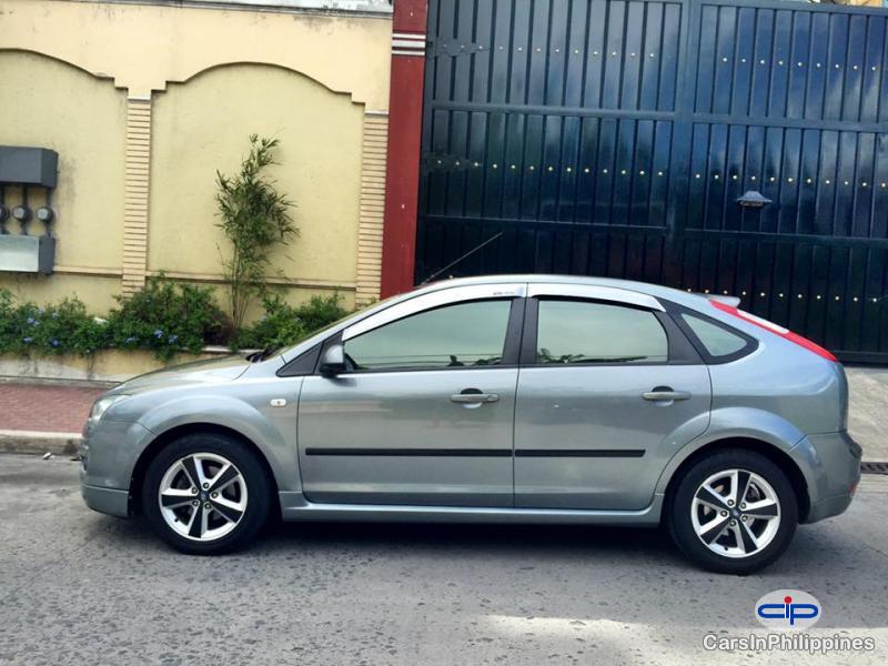 Ford Focus Automatic - image 4