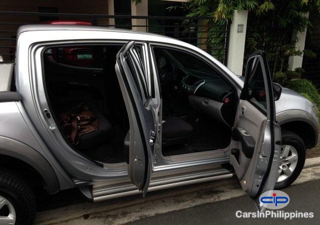 Mitsubishi Strada Manual 2010 in Philippines