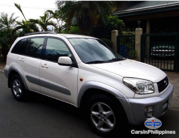 Pictures of Toyota RAV4 Automatic 2001