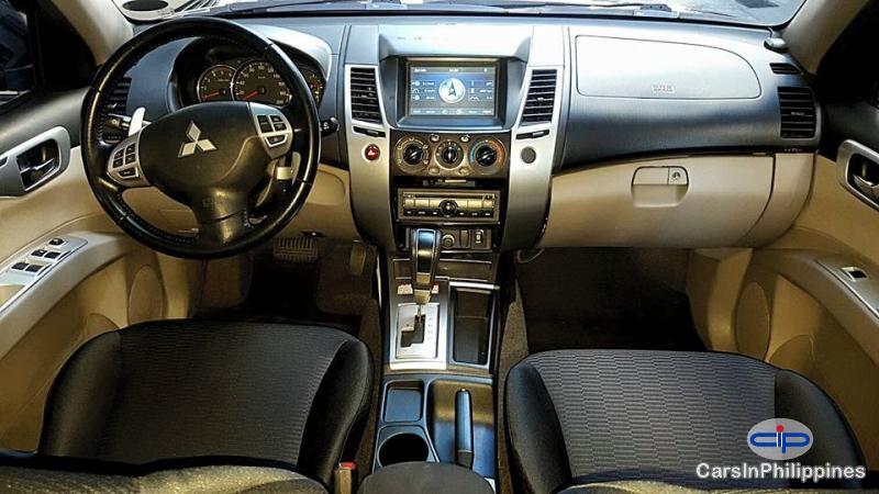 Mitsubishi Montero Sport Automatic 2012