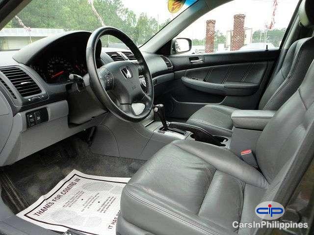 Honda Accord - image 3