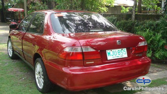 Honda Accord - image 2