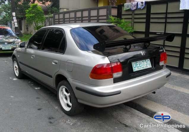 Honda Civic - image 2