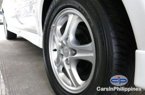 Mitsubishi Grandis Automatic 2000 - image 3