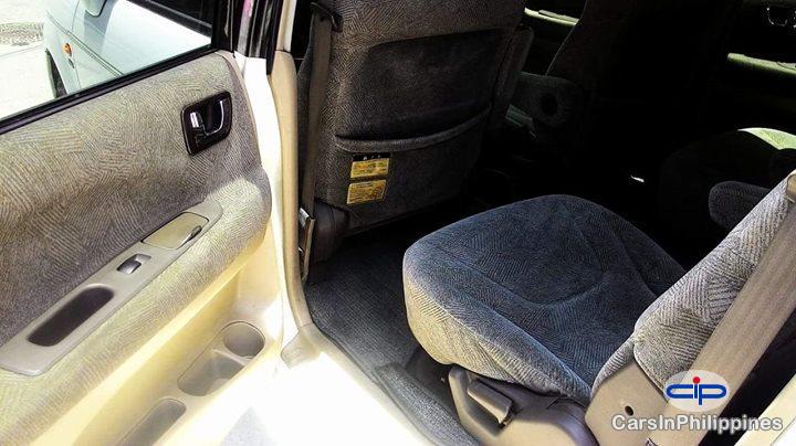 Mitsubishi Grandis Automatic 2000 - image 4