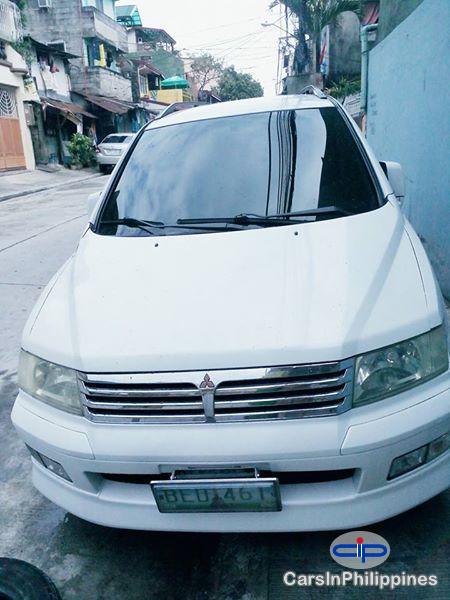 Mitsubishi Grandis Automatic 2000 - image 7
