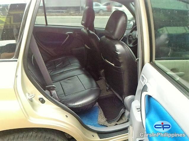 Toyota RAV4 Manual - image 5