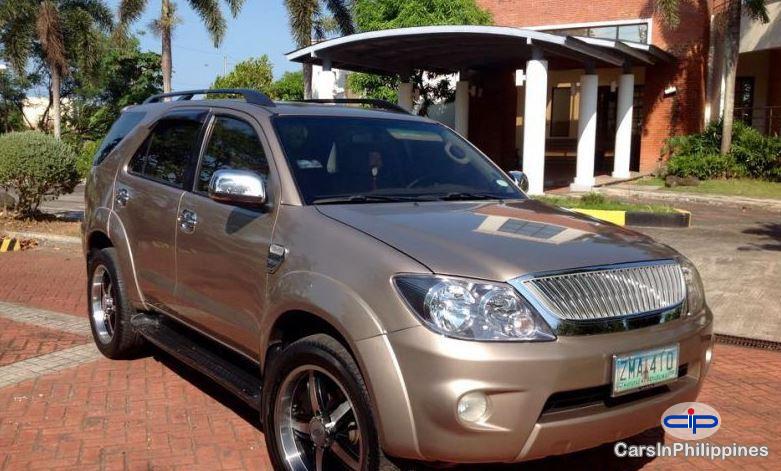 Picture of Toyota Fortuner