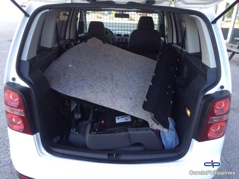 Volkswagen Touran Manual 2007 - image 4