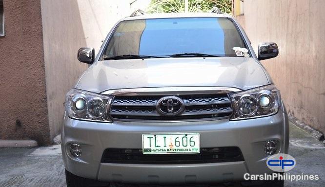 Toyota Fortuner Automatic 2011