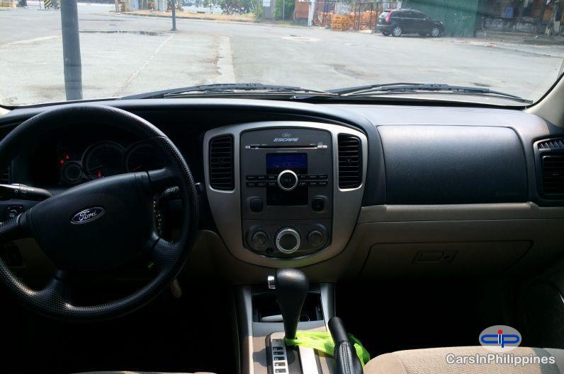 Ford Escape Automatic - image 3