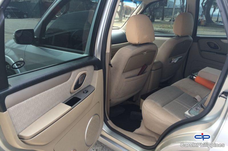 Ford Escape Automatic - image 4