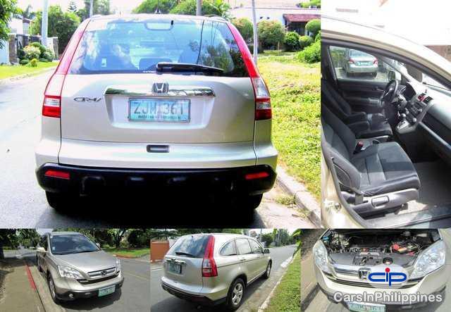 Honda CR-V Automatic in Camarines Norte