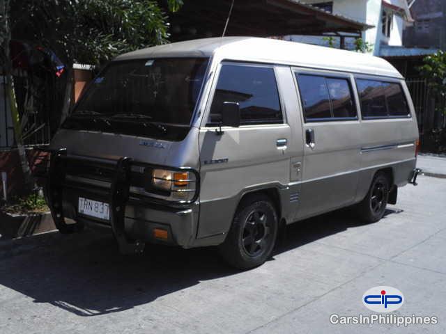 Picture of Mitsubishi L300 Manual