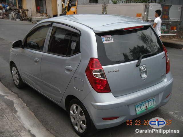 Hyundai i10 Automatic - image 3