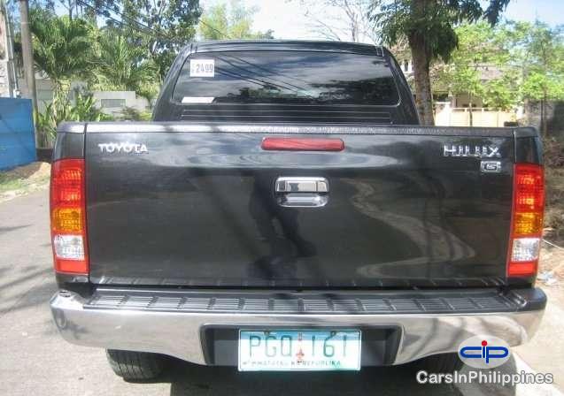 Toyota Hilux Manual - image 3
