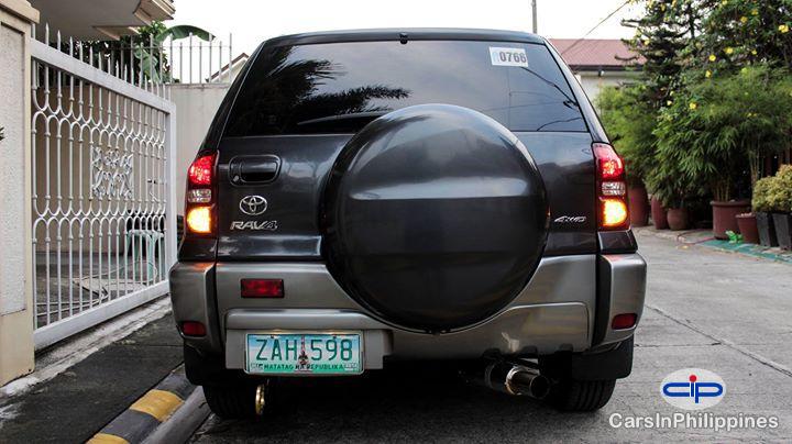 Toyota RAV4 Automatic - image 4