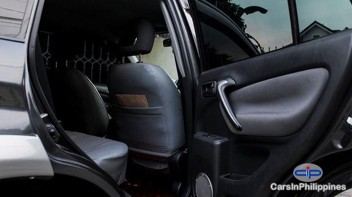 Toyota RAV4 Automatic - image 6
