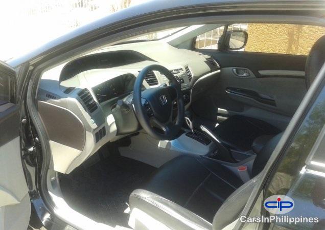 Honda Civic Automatic 2012 - image 3