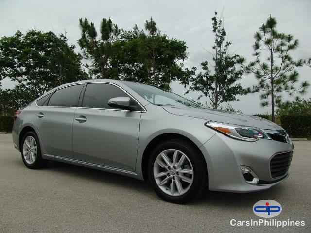 Pictures of Toyota Avalon Automatic 2015