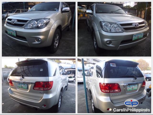Picture of Toyota Fortuner Automatic 2007