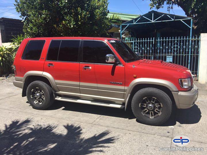 Pictures of Isuzu Trooper Automatic 2001
