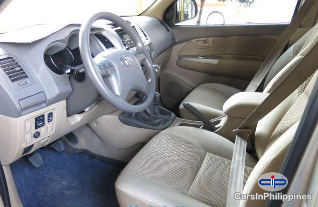 Toyota Hilux - image 3