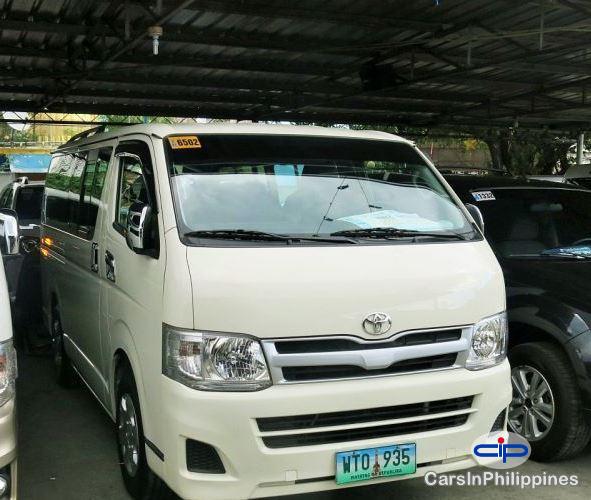 Toyota Hiace - image 3